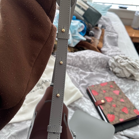 Teddy Blake Eliza vitello 9” bucket bag - Picture 6 of 8